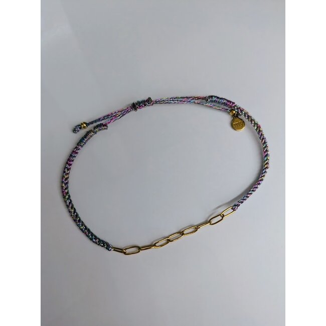 Gekleure armband met schakels