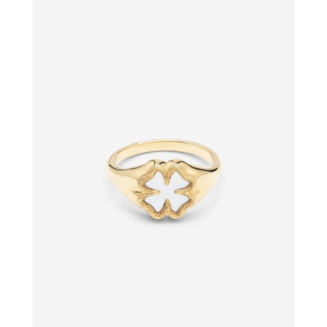Signet Ring Katja Clover Mother of Pearl Verguld