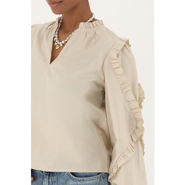 Beige blouse met ruffles & V-hals
