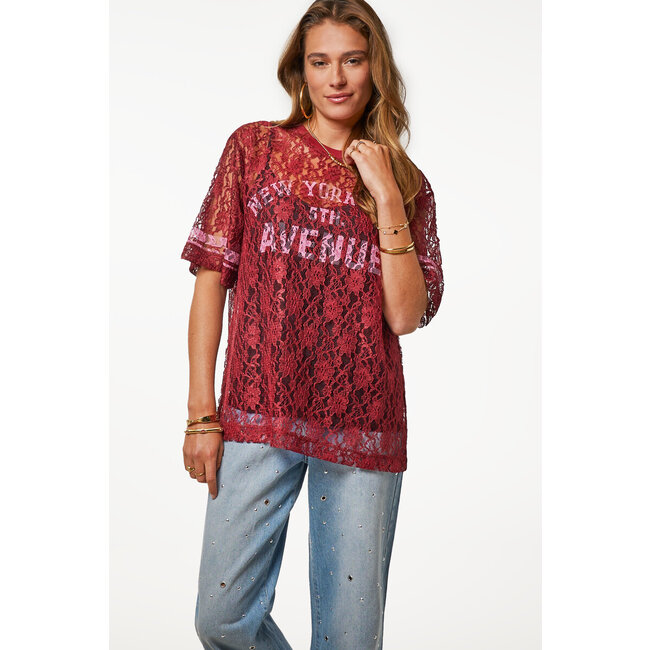 Donkerrode kanten top "New York Avenue"