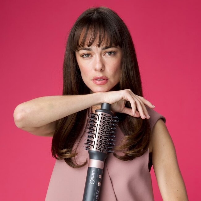 Uniq Aura Multistyler