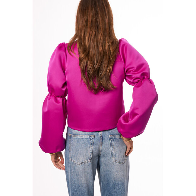 Paarse top met pofmouwen in satijn look