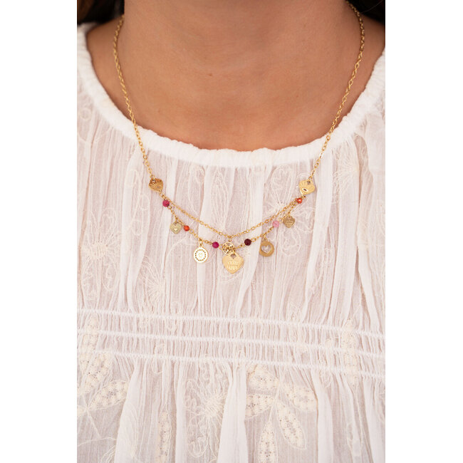 Ketting bedels met hartjes, rode & roze kralen