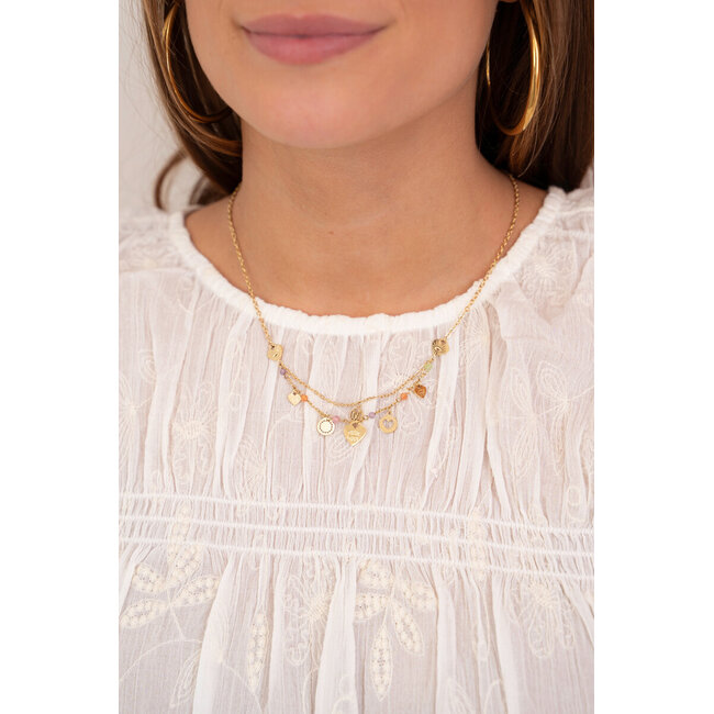 Ketting bedels met hartjes & pastel kralen