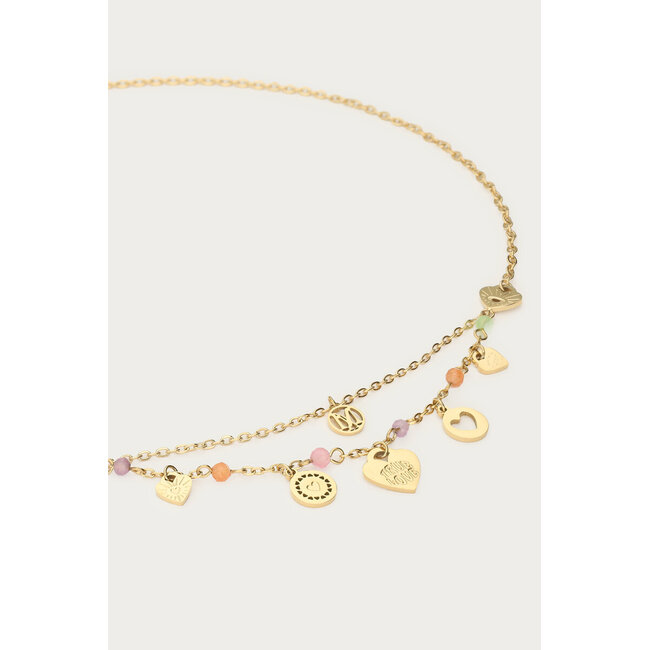 Ketting bedels met hartjes & pastel kralen