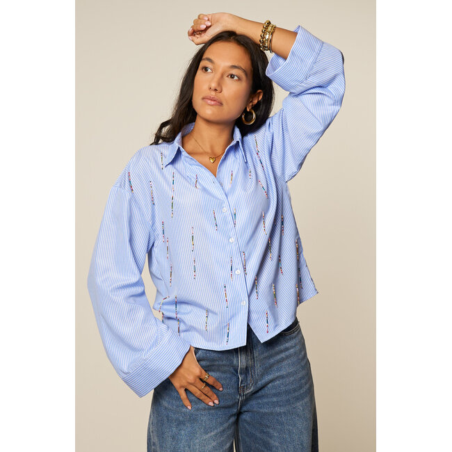Blauw gestreepte blouse met multikleur kralen franjes