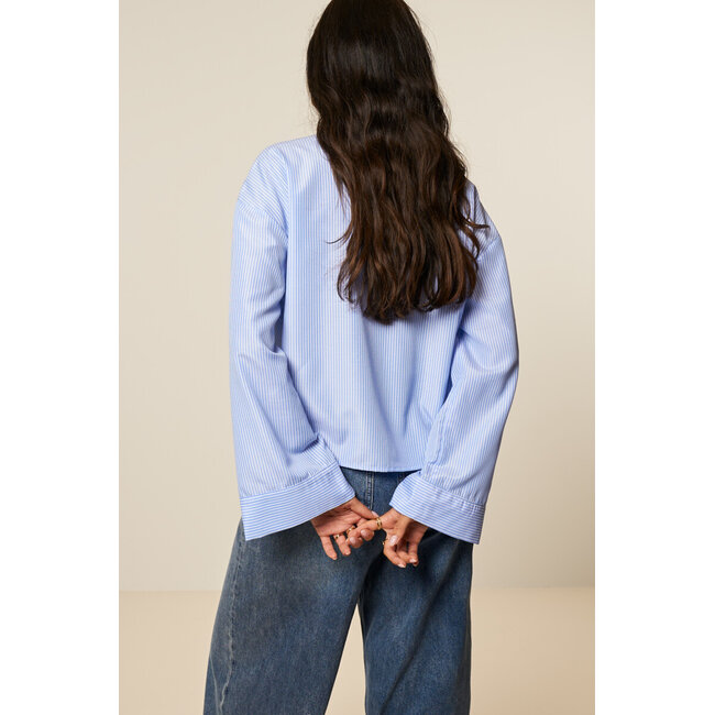 Blauw gestreepte blouse met multikleur kralen franjes