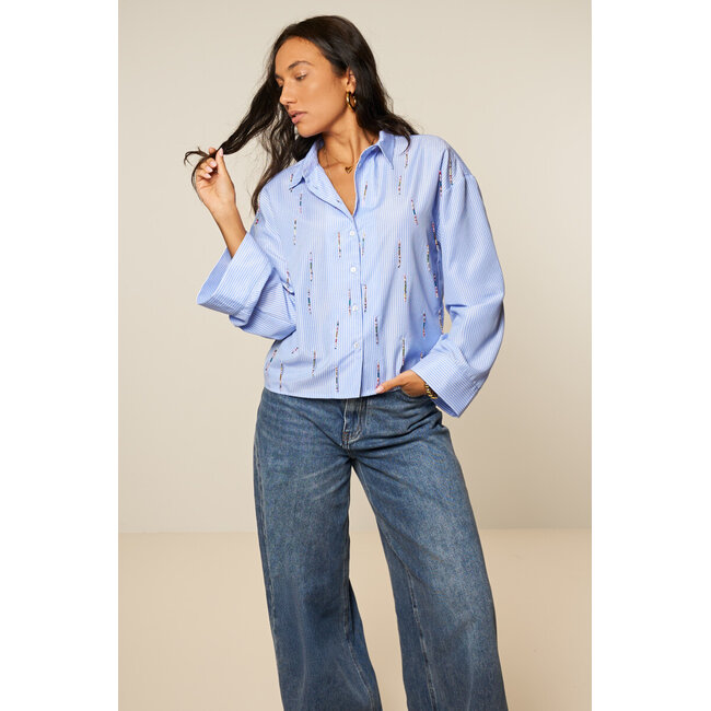 Blauw gestreepte blouse met multikleur kralen franjes