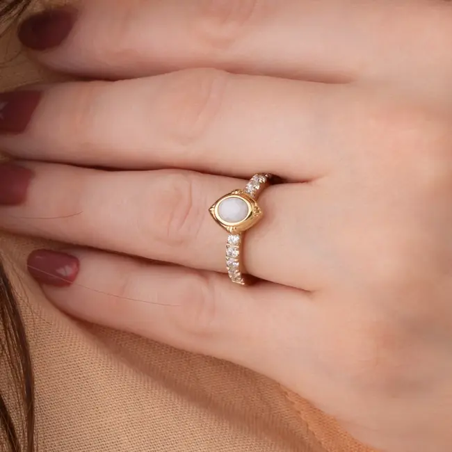 Twisted Victorian gem - White Jade