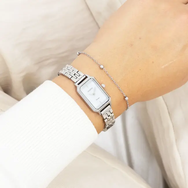 Zilverkleurig horloge met metalen armband