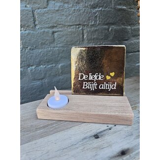 Yett Agenturen Display -Waxine