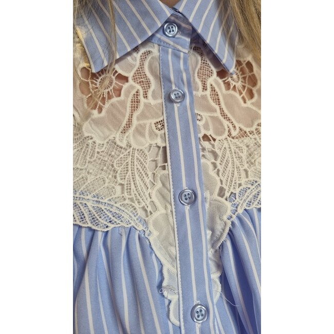 Gestreepte blouse met kant