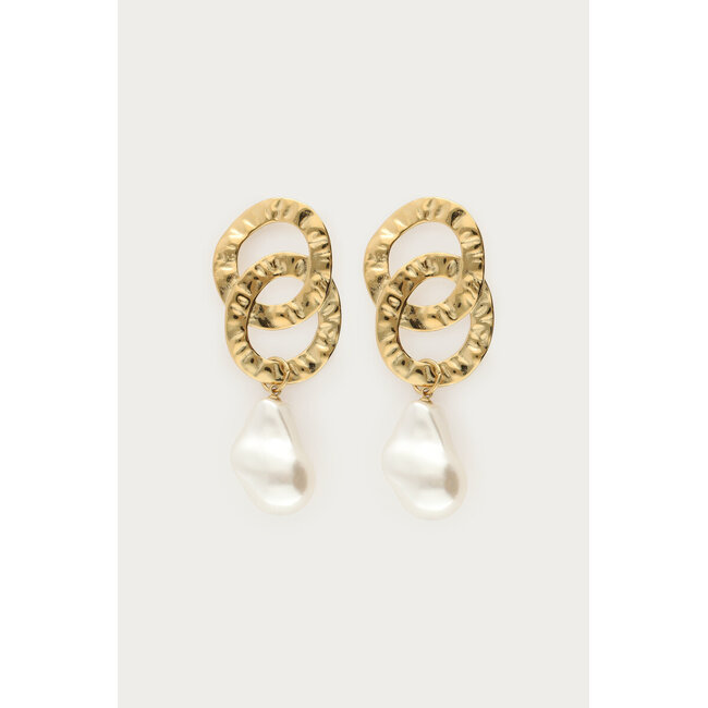 Statement ovalen oorhangers met imitatieparels