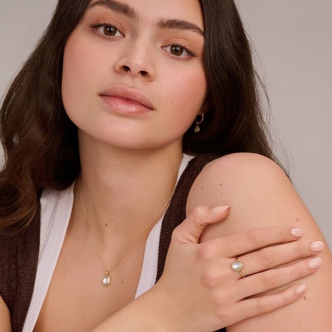 Ring 1291YMQ - Geelgoud (14k)met Mother of Pearl