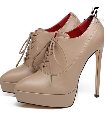 Giaro Giaro Platform lace up pumps SNUG in Taupe with red lining