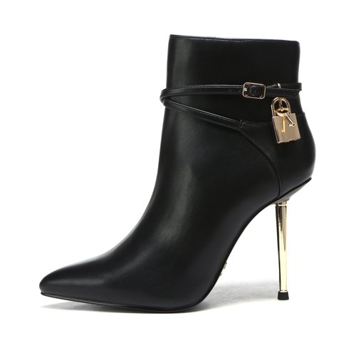 LOLA BLACK MATTE ANKLE BOOTS