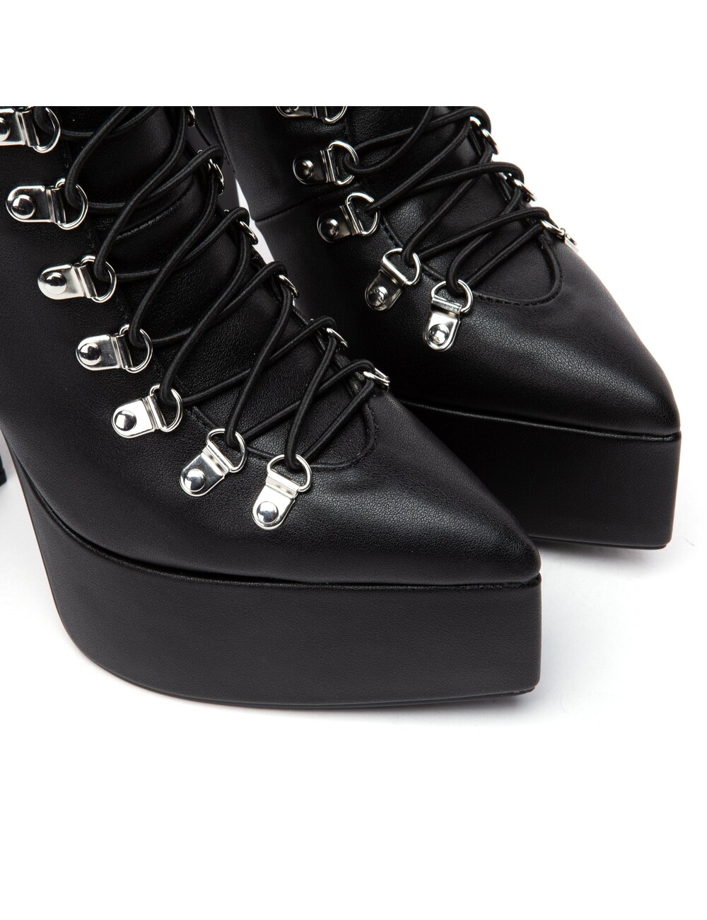 Giaro STRAGAZER | BLACK MATTE | LACED KNEE BOOTS