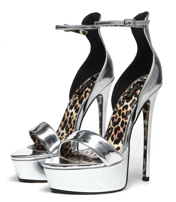 Giaro Giaro KIMMIE LIQUID SILVER PLATFORM PUMPS