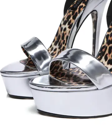 Giaro Giaro KIMMIE LIQUID SILVER PLATFORM PUMPS