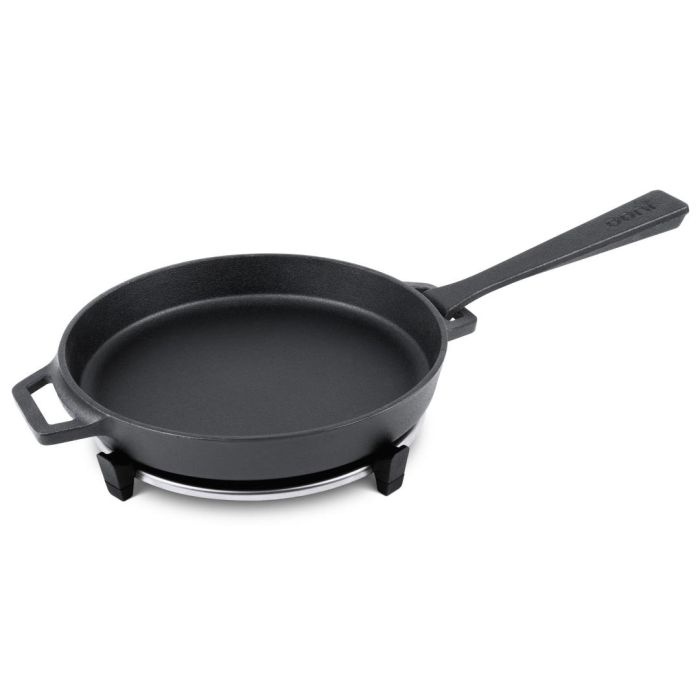 https://cdn.webshopapp.com/shops/277913/files/445238817/ooni-cast-iron-skillet-pan.jpg