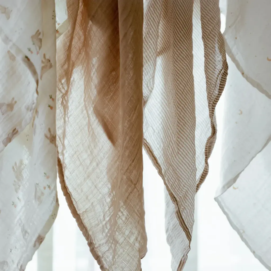 Little dutch Swaddle - Beige streepjes - 120 cm