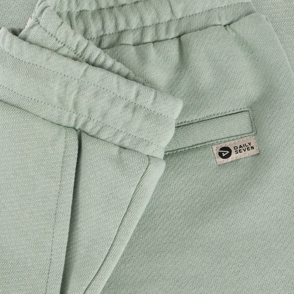 Daily7kids Daily 7 Short Structure | Green Milieu