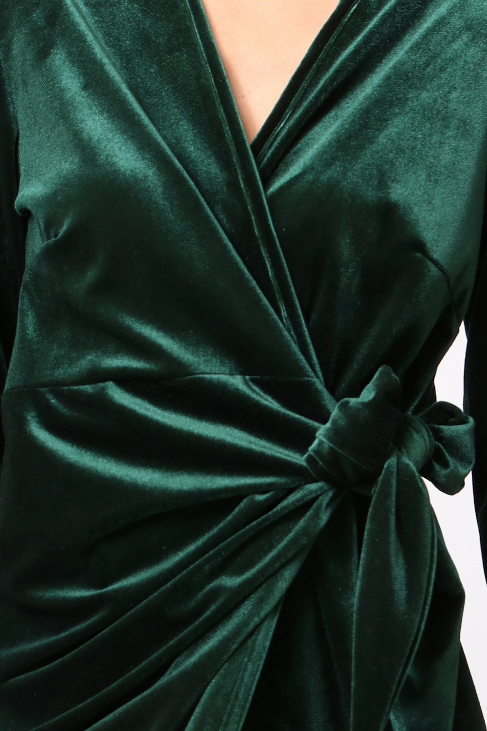 Dark green velvet wrap dress | Nadia Roberto - Your Lookbook