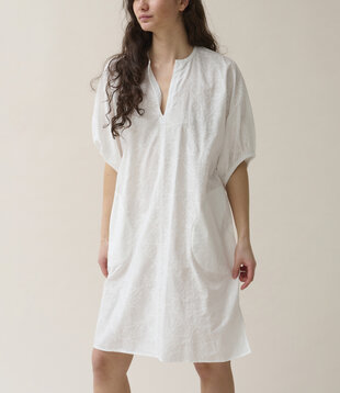 Oman Dress Embrflower