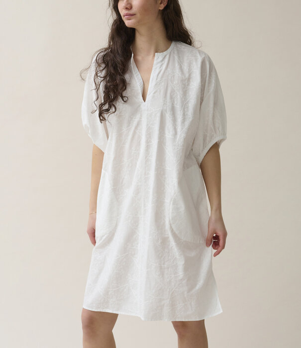 Dorélit Oman Dress Embrflower