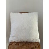 Cushion50X50Cm  Geborduurde Bloem