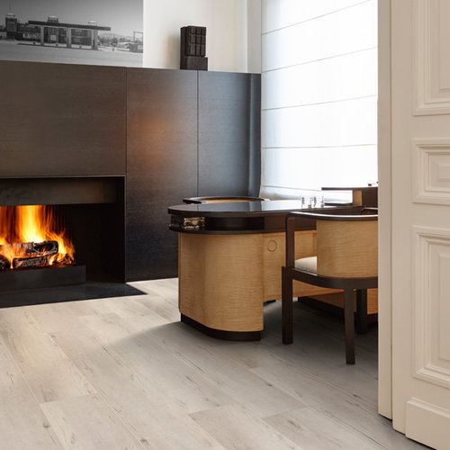 COREtec  Click Essentials 1800 4V Dobra Oak 50 LVPE 951