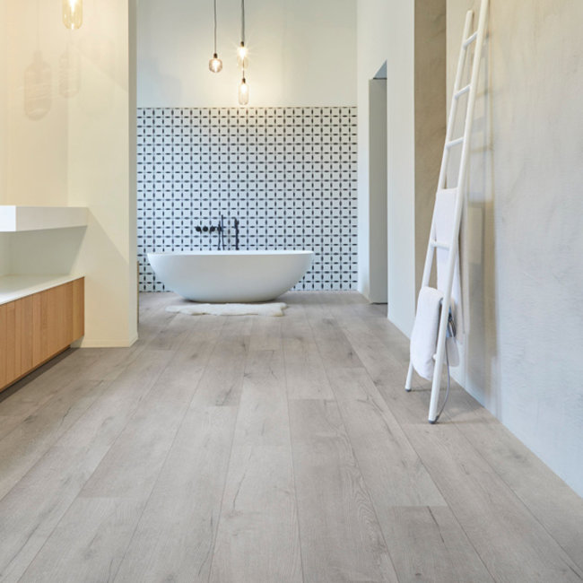 Click Essentials 1800 Fremont Oak 50 LVRE 2293