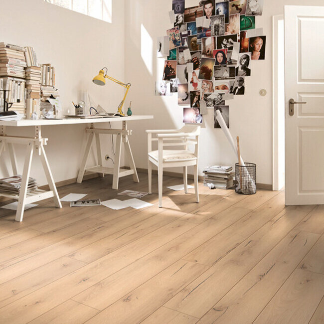 LL 150 S Eik Gebarsten Licht 06258