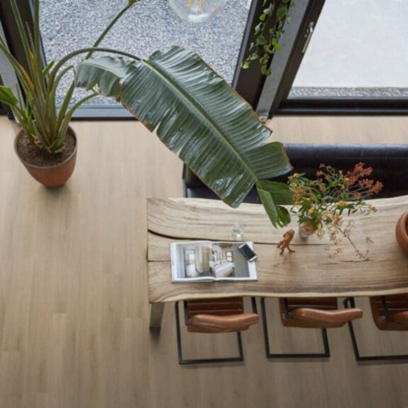 Click Newham Natural Oak 8413