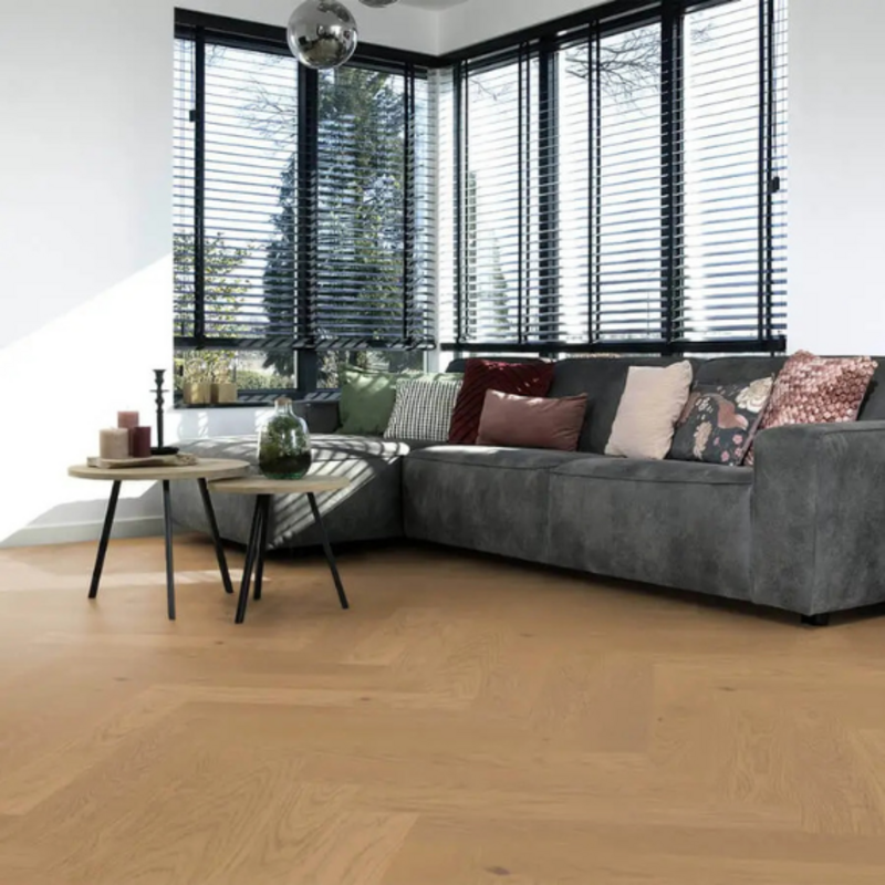 Eiken Herringbone Mare 01923