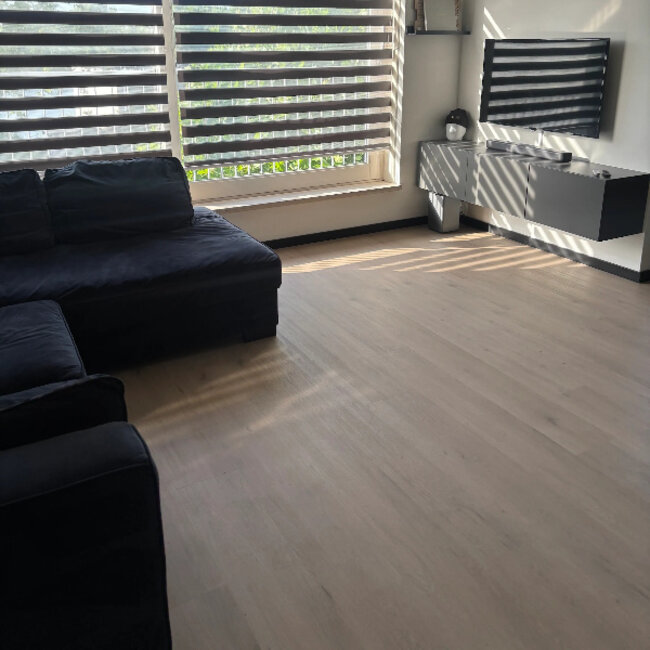 Click Attico 830