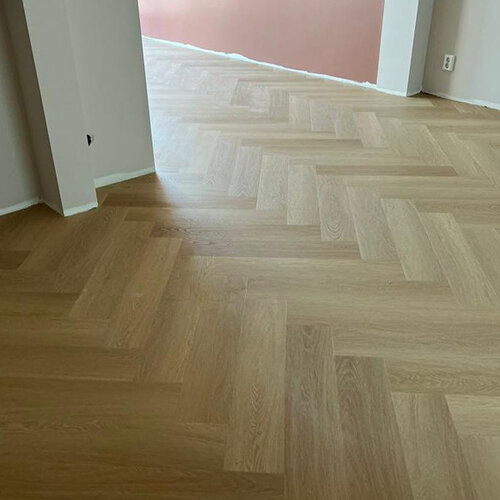 Moduleo  Lijmstrook Visgraat Roots 55 EIR Galtymore Oak 86346