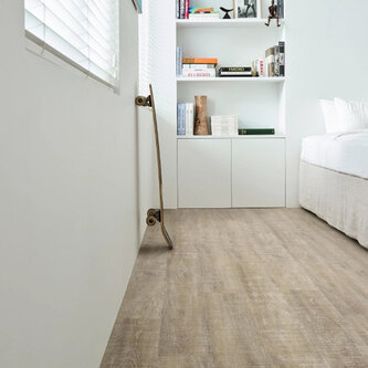 Click Essentials 1200 Nantucket Oak 50 LVP 211