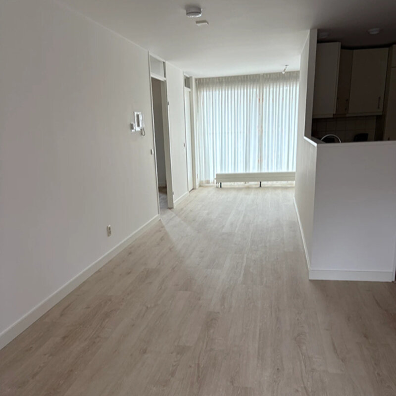 Click LayRed Stanford Oak 65213