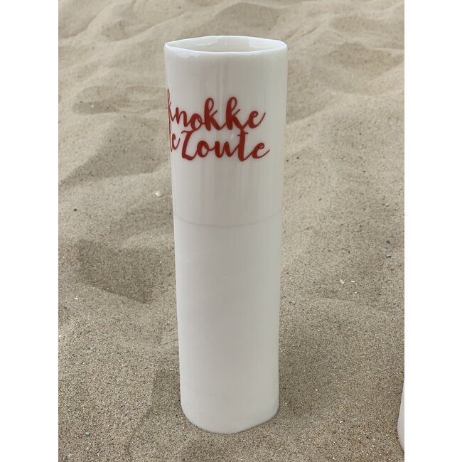 artisann "Knokke Le Zoute" parlent d'eux-mêmes dans un vase en porcelaine unique en forme de cylinder