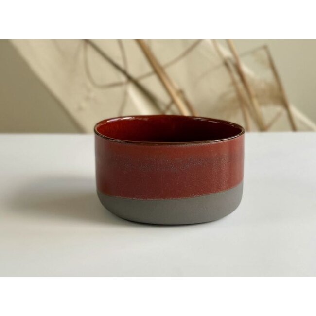 K-design Handmade Ceramic IND!A bowl made of gray clay with a very refined glaze