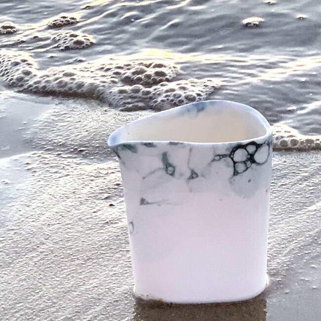 Porcelain handmade pitcher, Bulles