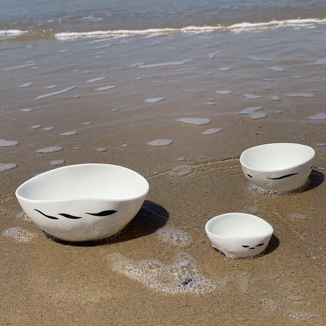 Porcelain handmade bowl, Vagues