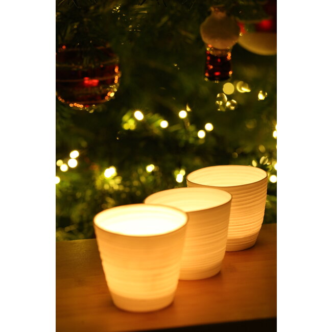 K-design Gift package of three white porcelain tea lights  that can be combined beautifully and uniquely together