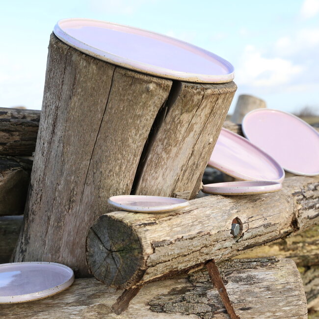 The handmade plate "Roos" made in a speckled natural Pyerite clay and finished with a beautiful subtle rose glaze.
