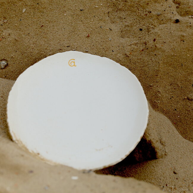 Porcelain handmade plate, Knokkette