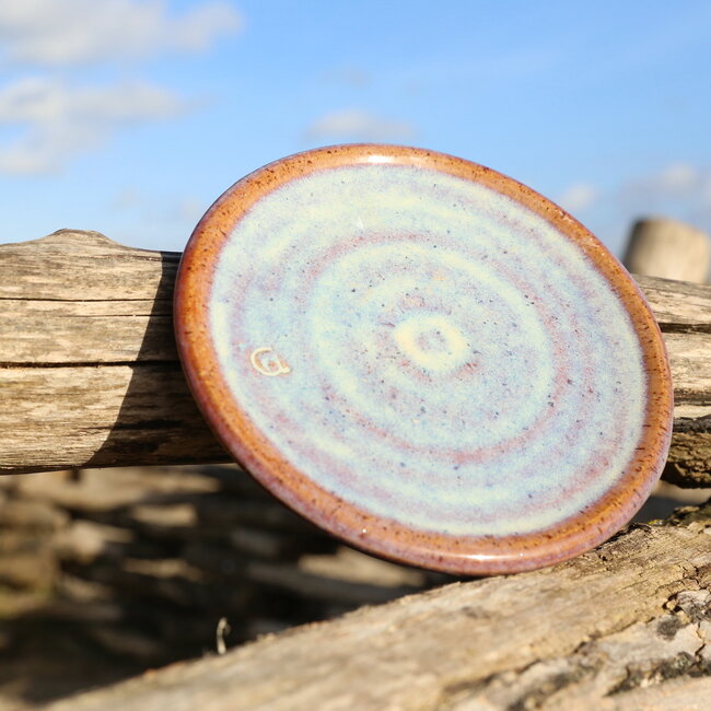 Assiette de présentation artisanale, contemporaine, originale et unique pour votre table.