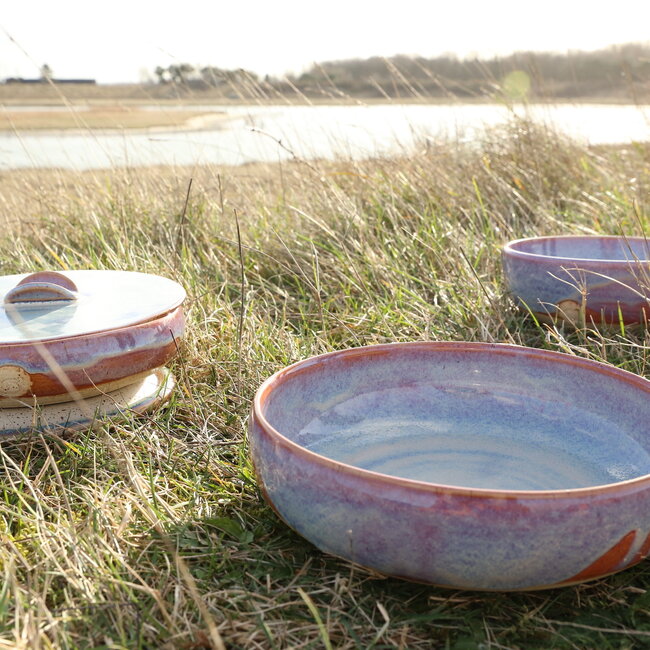 Contemporary, handmade ceramic bowl with lid "Sunrise"