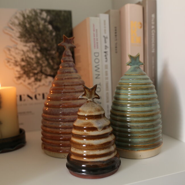 Un sapin de  Noël "Art" rend votre intérieur un peu plus exclusif.