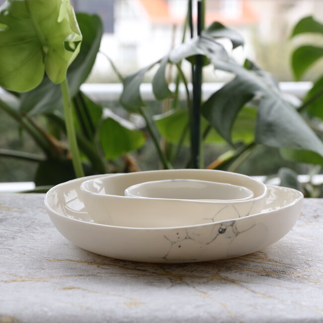 Porcelain contemporary handmade scale 'Bulles'